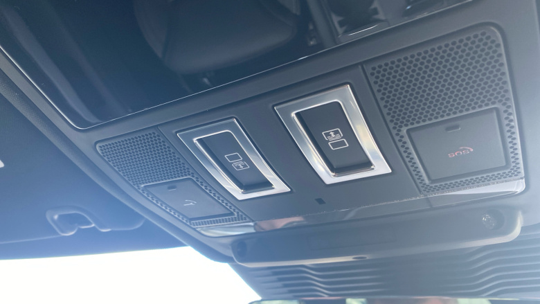 Land Rover Discovery 3.0 D350 Dynamic SE 5dr Auto Diesel Station Wagon